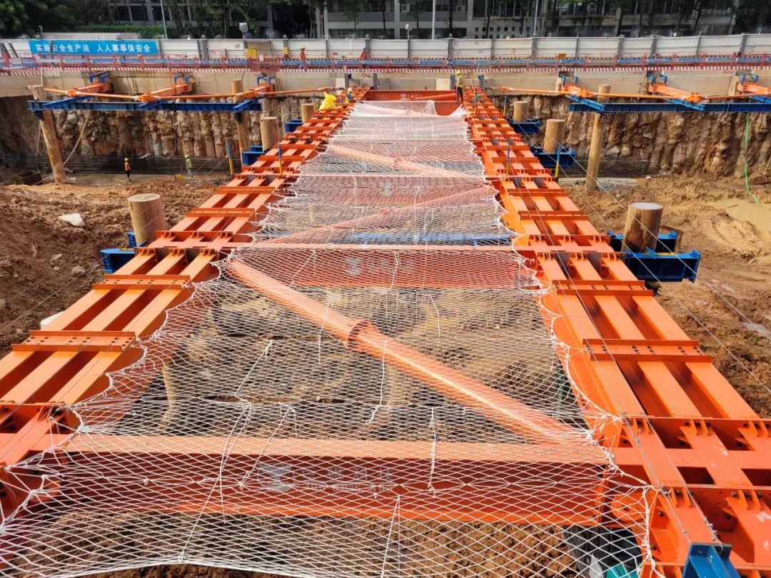 该装配式张弦梁钢支撑系统 张弦梁跨度 26米 直撑系统标准节长度 5米