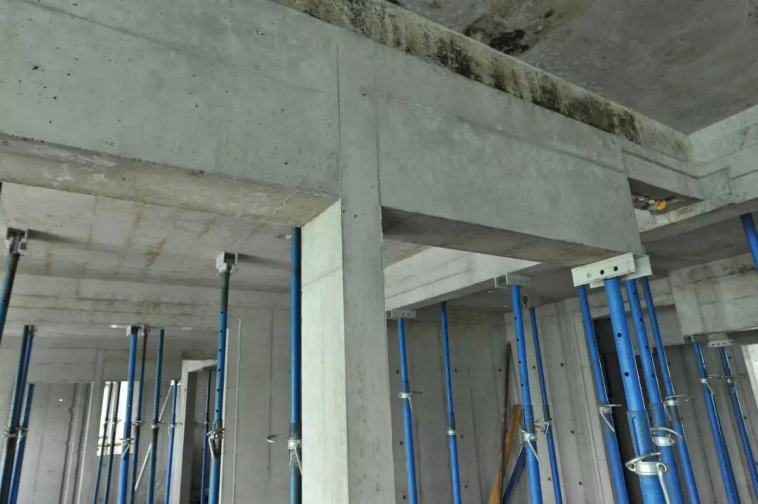 下挂梁一次结构优化